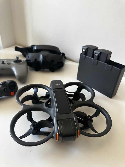 DJI Avata 2 Fly More Combo – 3 Baterias + 2 Comandos – 18 Meses de Garantia
