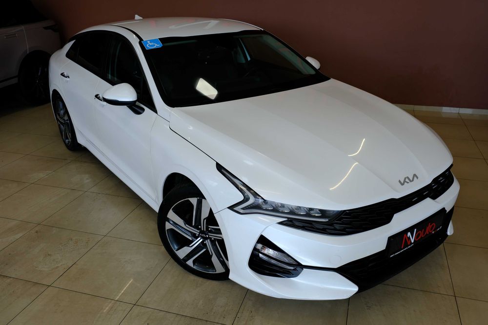 KIA K5 2020 біла
