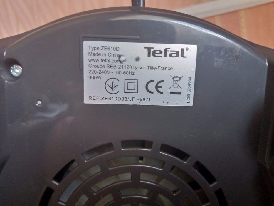 Соковыжималка Tefal Easy Fruit ZE 610 D, б/у.