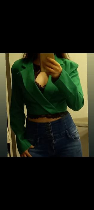 Jaqueta blazer curto semi-novo