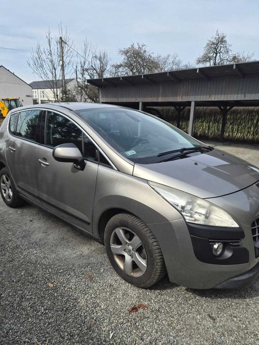 Peugeot 3008   2011