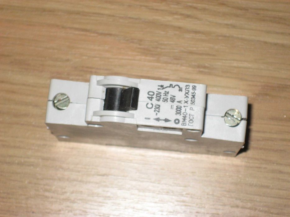 Автоматичний вимикач 40 А, новий