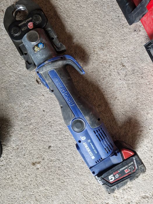 Zaciskarka geberit novopress aco 203 plus 2 milwaukee