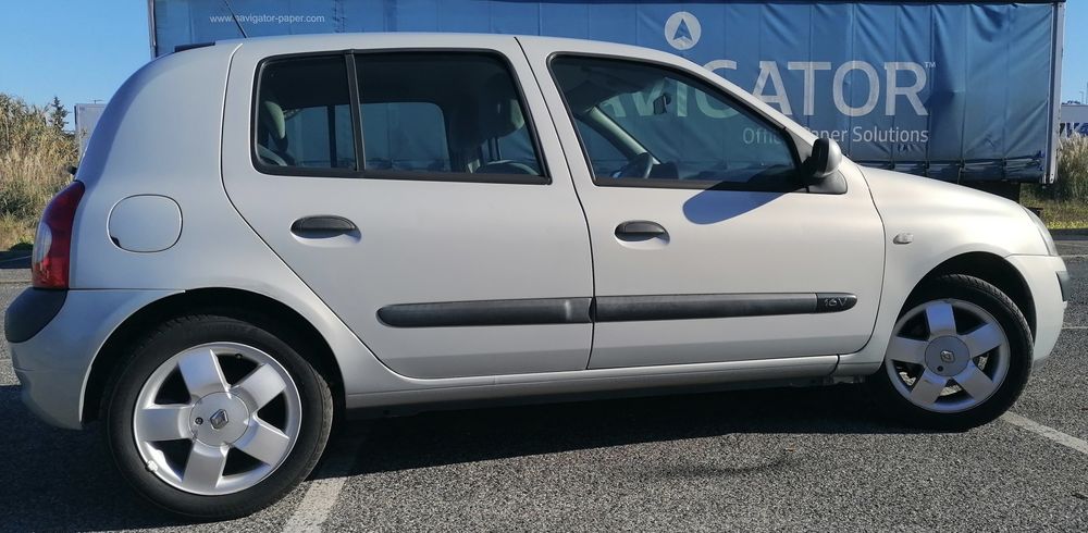 Renault Clio 1.2 16V C/ Ar condicionado
