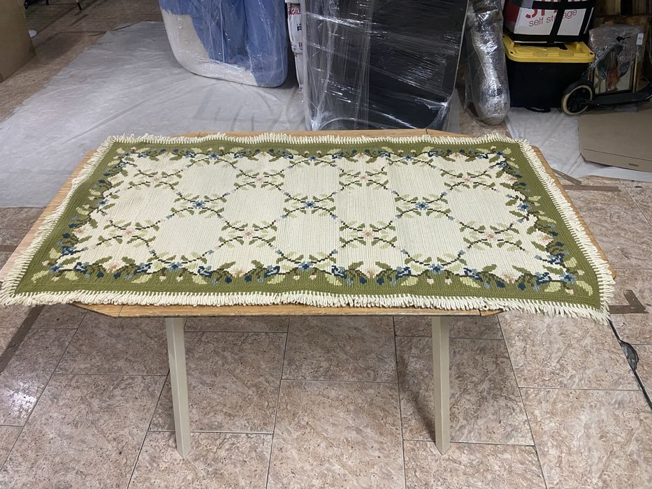 Tapetes de arraiolos pequenos