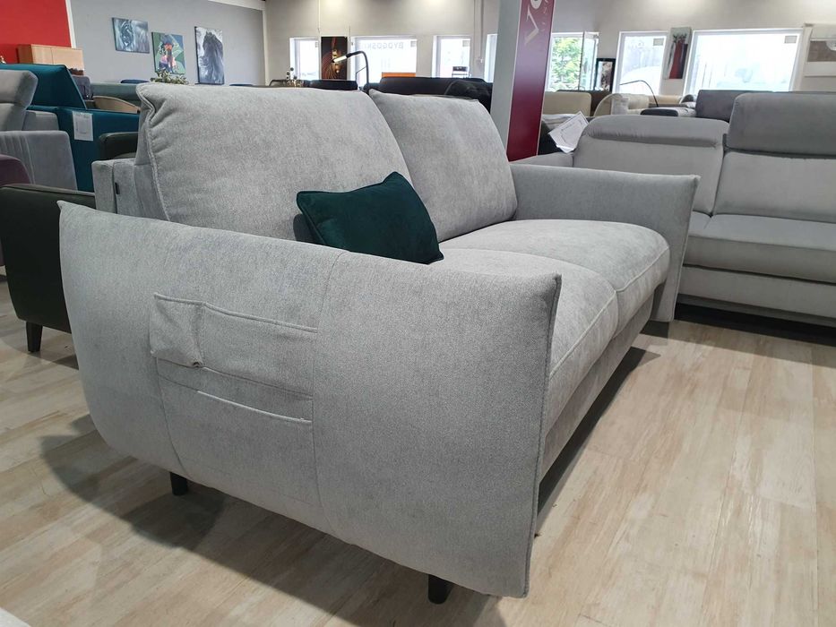 LUKKA SOFA rozkładana +dwa boki z kieszenią tk STORM gr.III  Etap Sofa