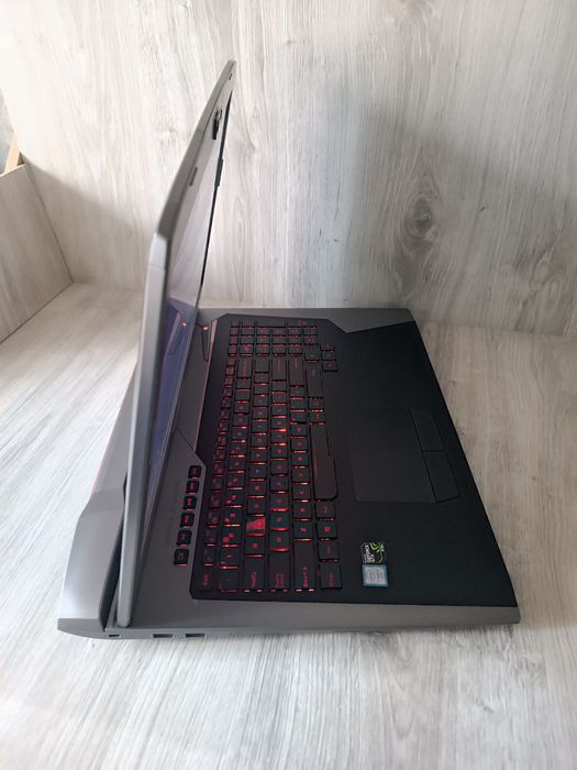 Игровой ноутбук Asus Rog 17.3" 75Ghz i7 16GB SSD 256GB + HDD 1TB GTX 970m Nvidia