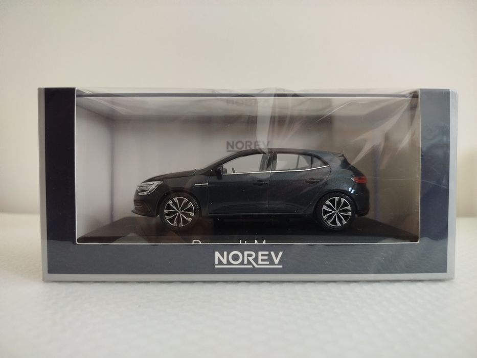 Miniatura Renault Mégane 1/43 Nova