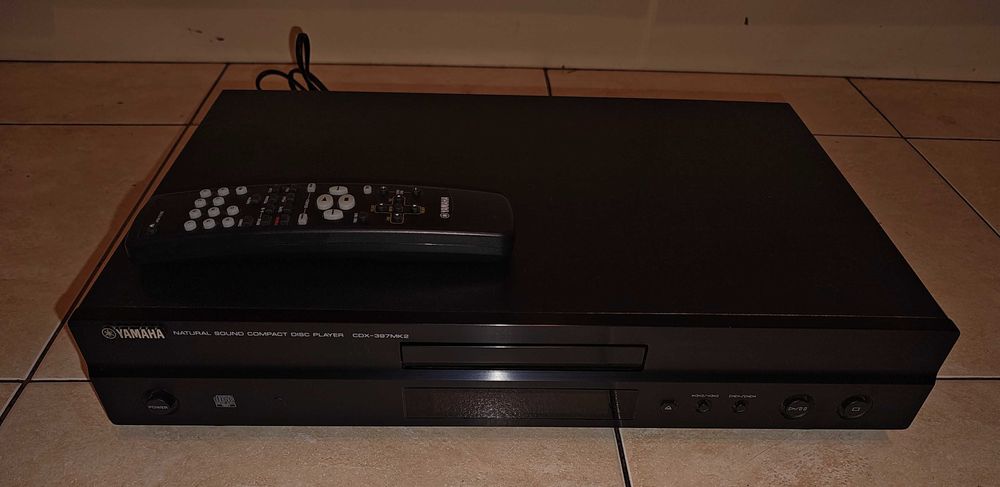 Odtwarzacz CD YAMAHA CDX-397MK2