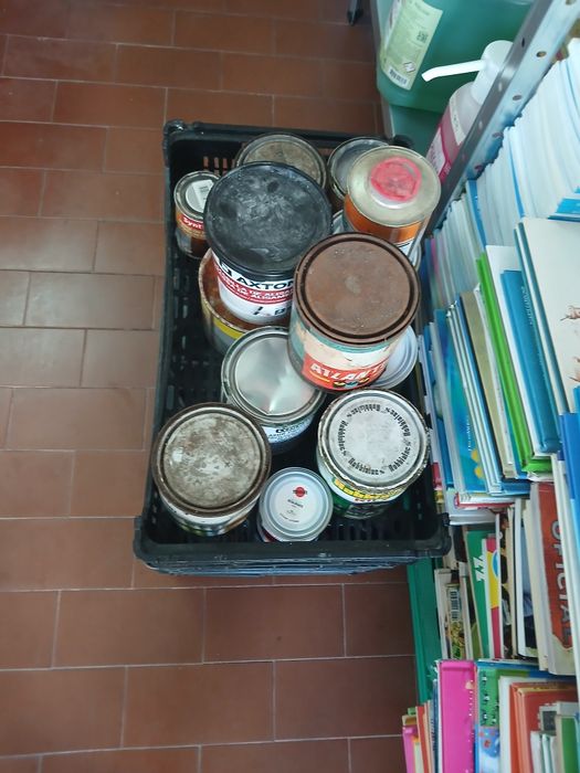 Lote de restos de tintas diversas