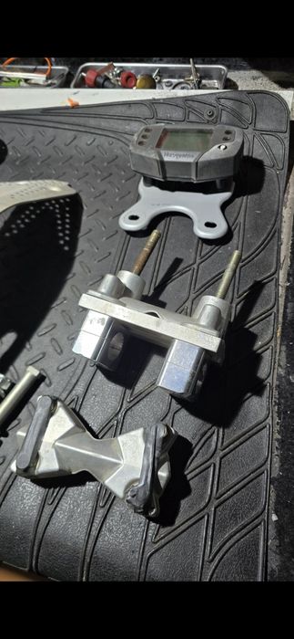 Akrapovic mt07 traver 7 /  ktm 390 / Peças tenere 700 600/ Husqvarna