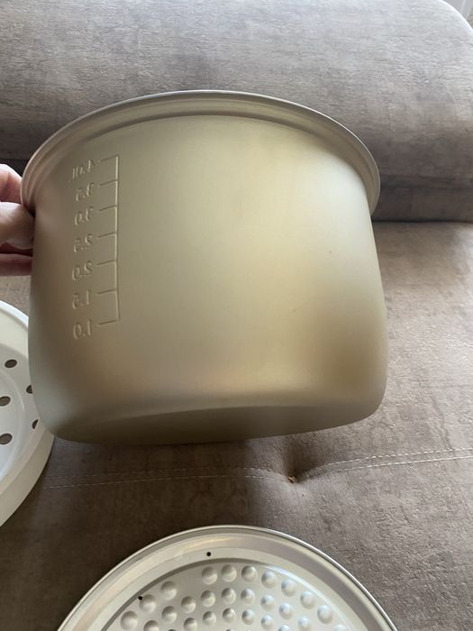 Чаша для мультиварки в наборе новая