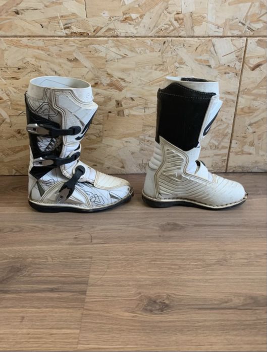 Botas de Motocross / Enduro Acerbis – Brancas e Pretas! Tamanho 38