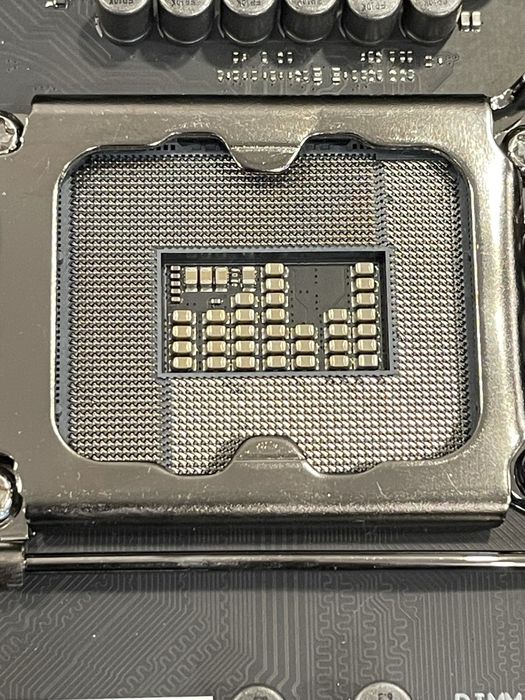 ASUS ROG Maximus Z790 Hero | LGA1700 | DDR5 | Stan: OKAZJA
