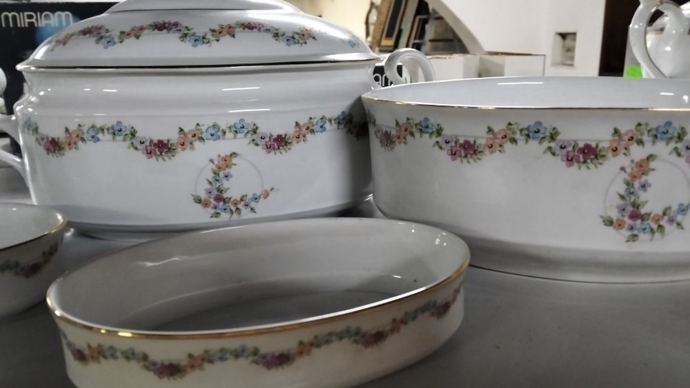 Serviço de jantar Spal 70p.