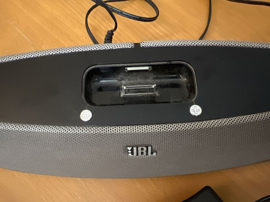 Coluna JBL com ficha