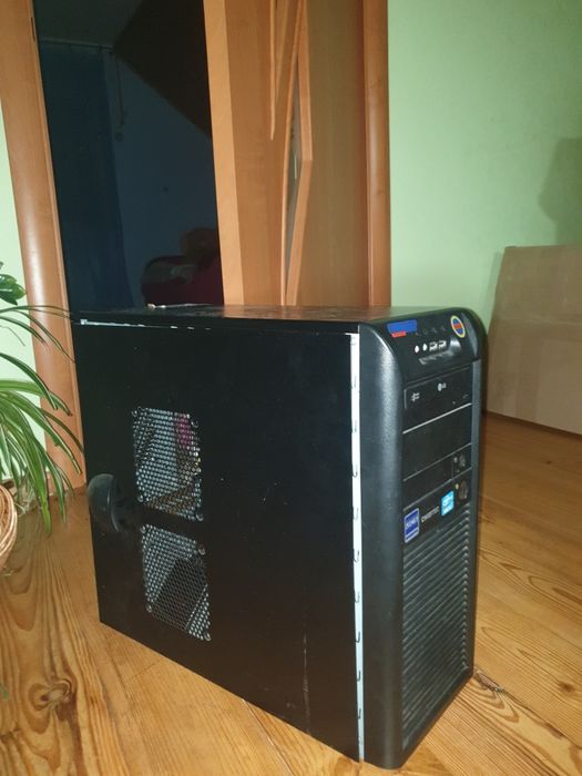 Комп'ютор intel Core