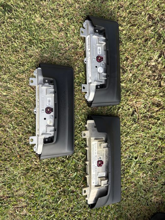Ecrãs NBT BMW F30 / F31 / F32 / F33 / F36 ( Série 3 e Série 4 ) Referências disponiveis nas fotos do anuncio