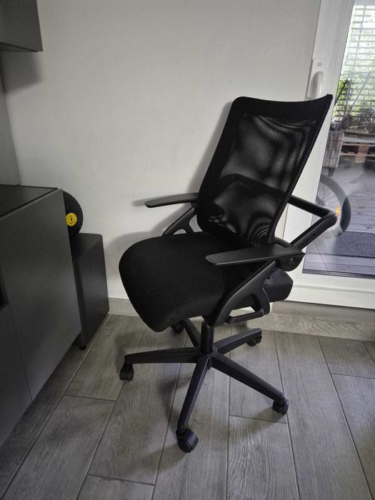 Fotel skórzany biurowy CHESTERFIELD szary ANTYCZNY bujany + czarny