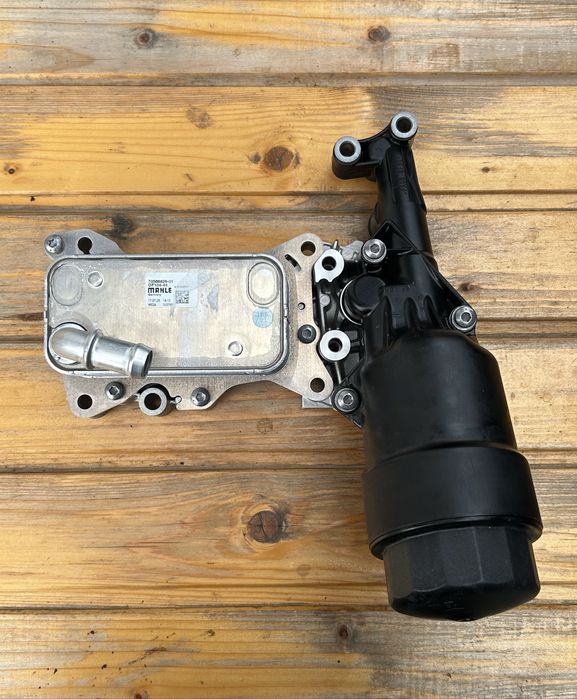 Корпус масляного фільтра +теплообмінник OM651