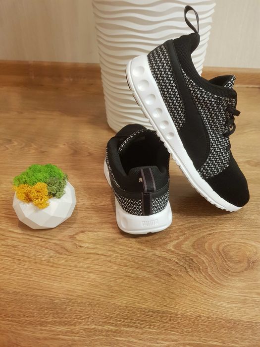 кросівки Puma  39 р.