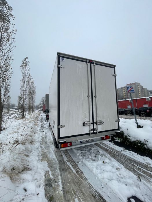 Wynajem aut busów / Wypożyczalnia Samochodów DOSTAWCZYCH kat. B