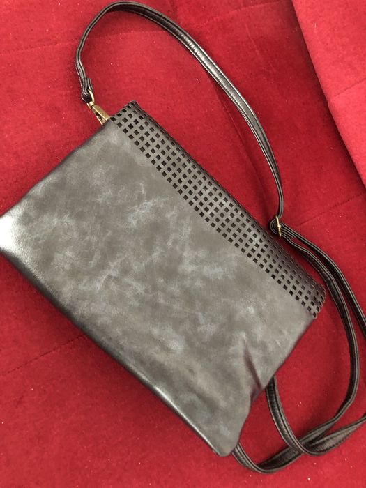 Funkcjonalna listonoszka torebka Deichmann