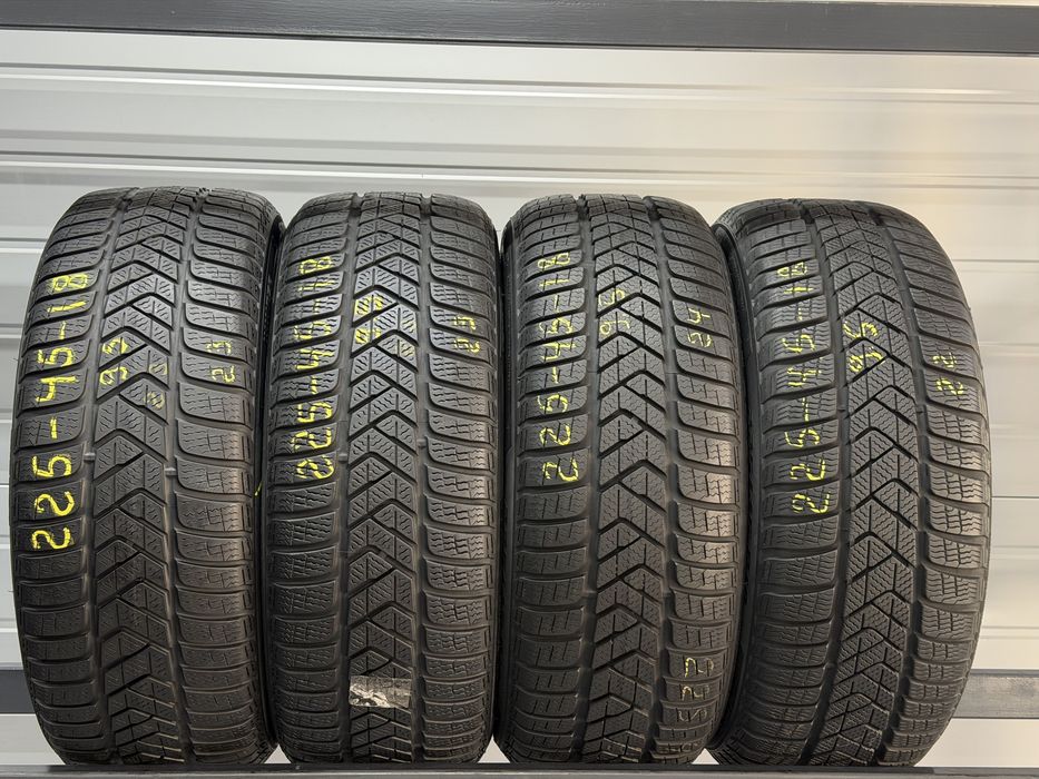 Зимові шини 225/45r18 Pirelli SottoZero 3. Ціна 2375грн/шт.