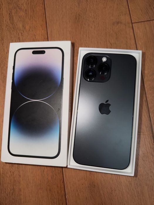 iPhone 14 Pro Max 256GB у стильному Space Black кольорі.