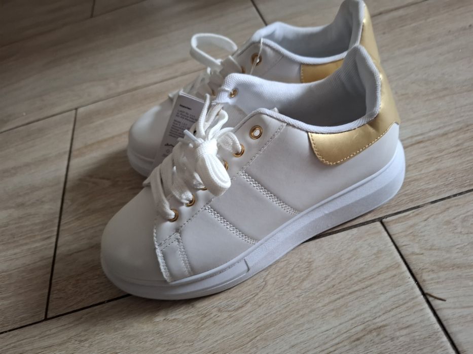 Adidaski 38 białe