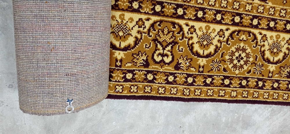 Килим 2 х 3 метри, ідеальний стан.