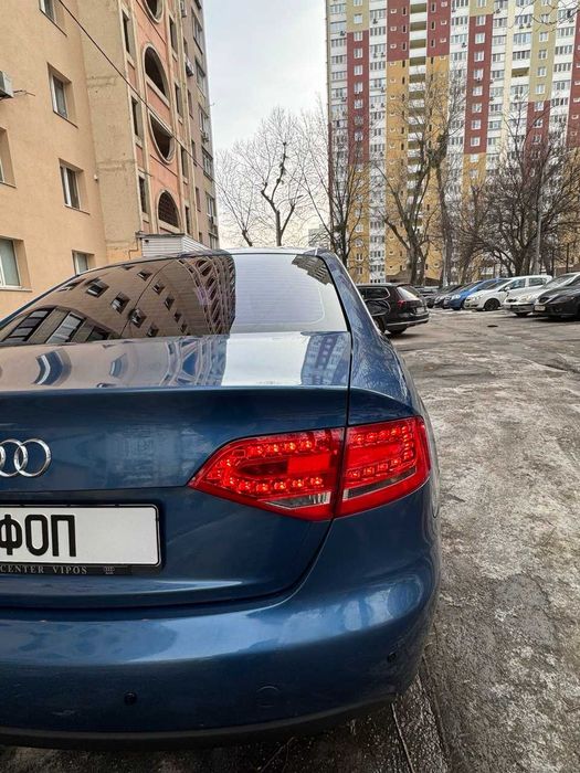 Audi A4 2009 року
