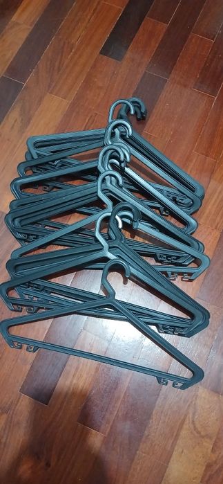 20 cabides cruzetas plástico