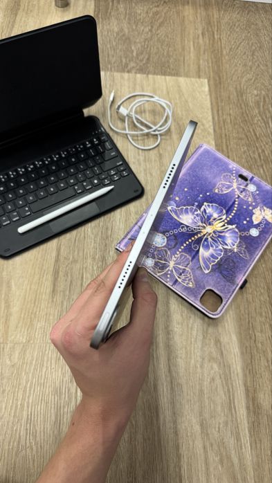 iPad Pro 4gen 11’’ M2 256 GB 2023 rok