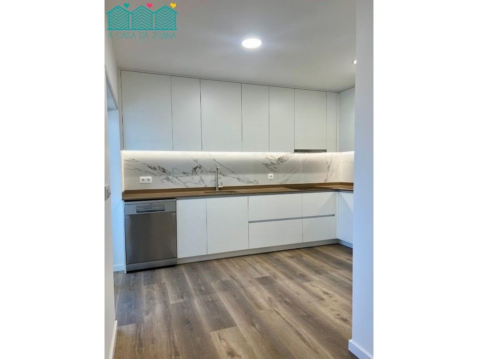 Apartamento T3 com garagem em Coimbra