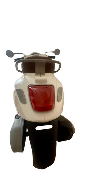 Mota Infantil Vespa Piaggio Electrica