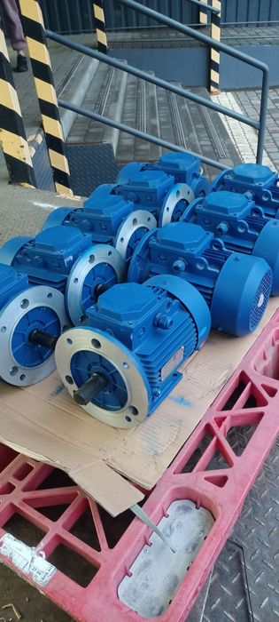 електродвигун 2.2 кВт 3000 об , електромотор новий, электродвигатель