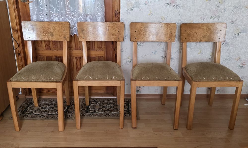 Komplet 4 krzeseł drewnianych, ręcznie robionych - Vintage PRL z duszą