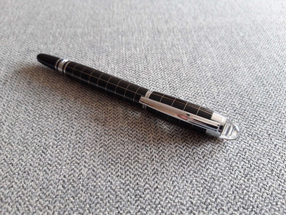 Caneta de tinta permanente MONTBLANC