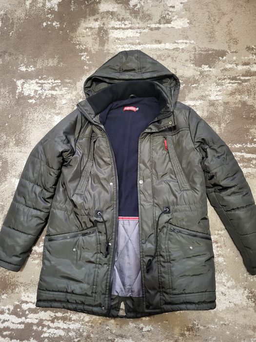 Зимова куртка на синтепоні 46 розмір