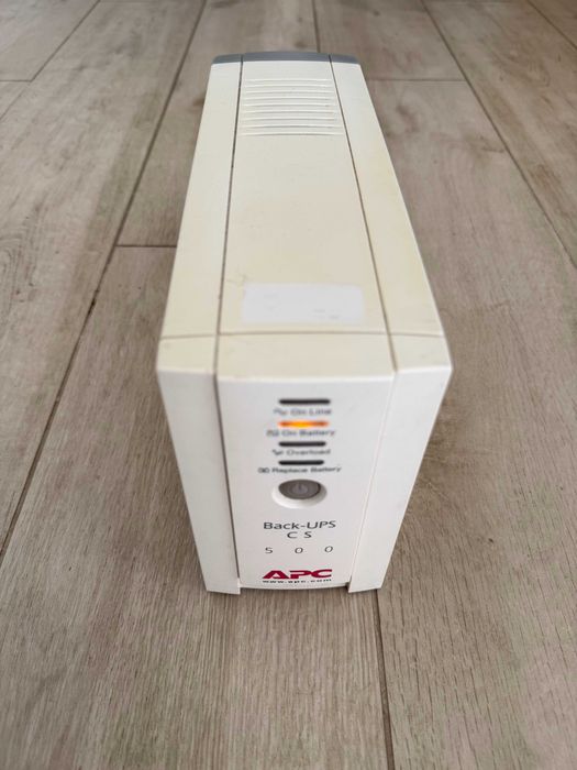 UPS renomowanej firmy APC, Model Back-UPS 500