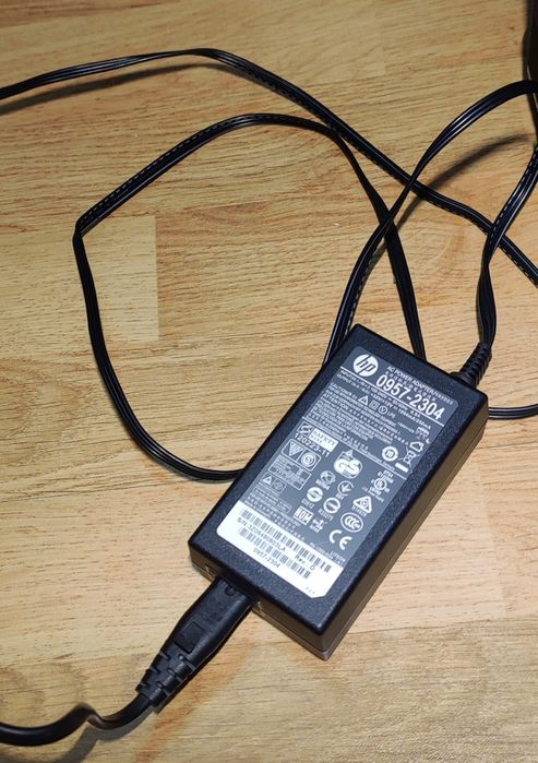 HP Photosmart 7510 – avariada (não puxa papel / pick-up roller)
Vendo