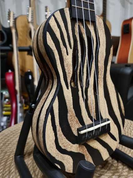 Mahalo ZEBRA MA1ZE ART II ukulele sopranowe + pokrowiec MA-1 ZE