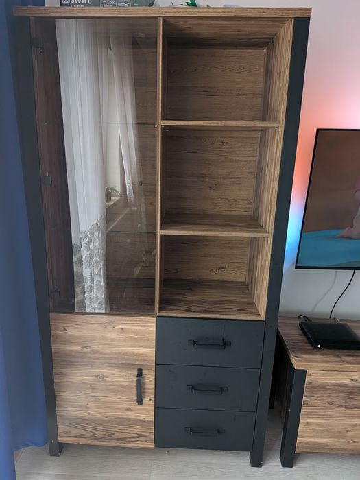 Zestaw mebli do salonu Szafka RTV+ 2 Witryny