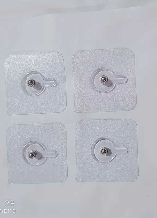 Універсальний тримач  (4шт.) для картин,рамок,годинника на липучці 6мм