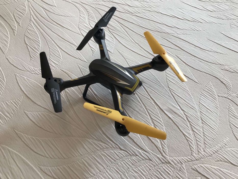 Квадрокоптер Skytech TK 107.