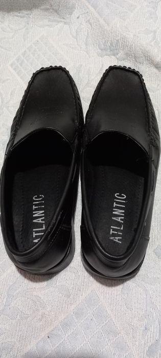 Sapatos Pretos Confortáveis