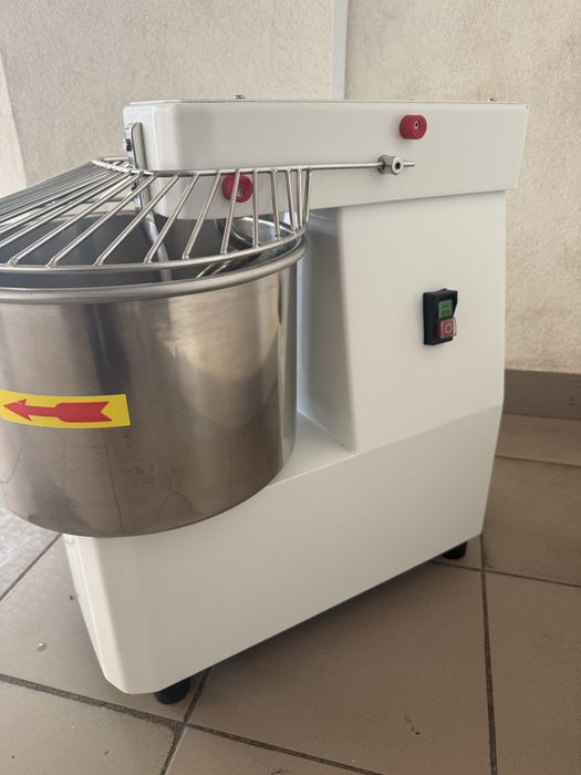 Тістоміс Промисловий Одношвидкісний Обʼєм 15 літрів Італія