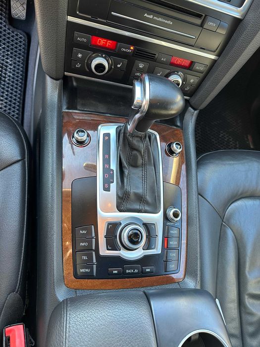 Audi Q7 2013 року Premium plus