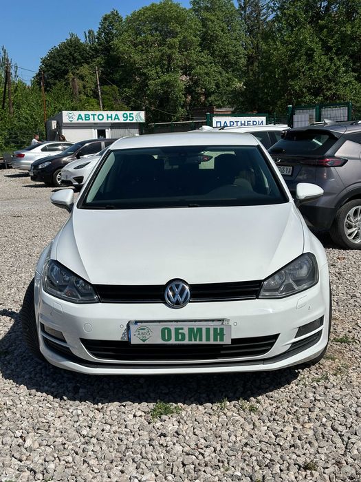Продам Volkswagen Golf 2012 рік можлива розстрочка,кредит,обмін!
